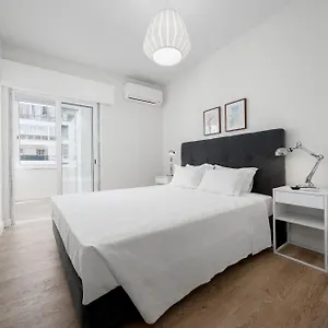 https://al-apartamento-egas-moniz.hotelaalgarve.com